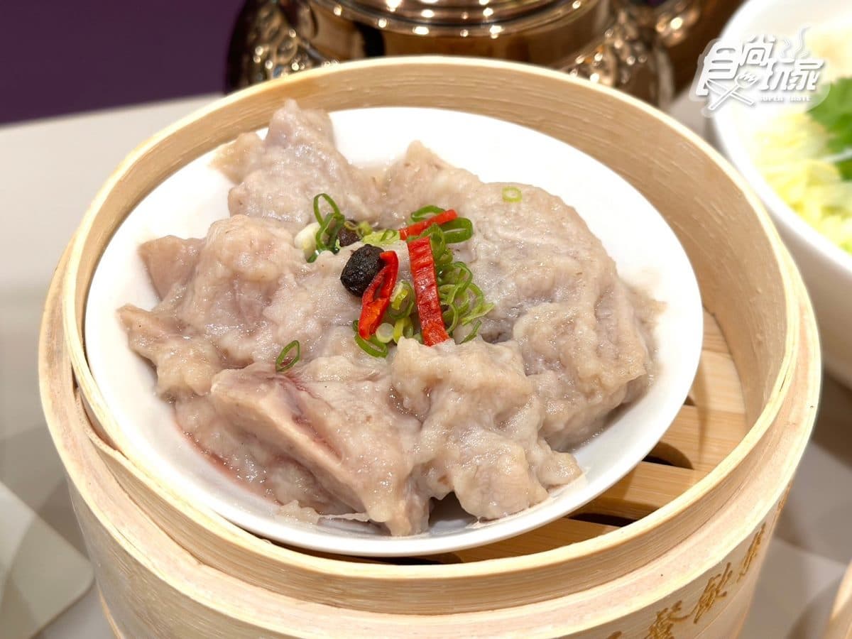 超澎湃6入港點買一送一!新加坡「最美味流沙包」插旗大巨蛋,打卡香港電影牆 超澎湃6入港點買一送一!新加坡「最美味流沙包」插旗大巨蛋,打卡香港電影牆