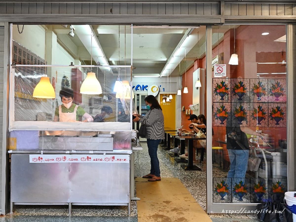 台中人激推「排隊便當」!蒜泥白肉高CP值肉量多,紅燒排骨、蔥油雞腿也必點 台中人激推「排隊便當」!蒜泥白肉高CP值肉量多,紅燒排骨、蔥油雞腿也必點