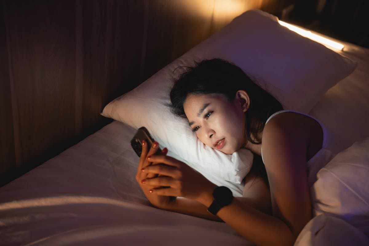 你每天晚上睡得好嗎?長期失眠罹癌風險增,醫師提醒「水喝錯」也會影響睡眠 你每天晚上睡得好嗎?長期失眠罹癌風險增,醫師提醒「水喝錯」也會影響睡眠