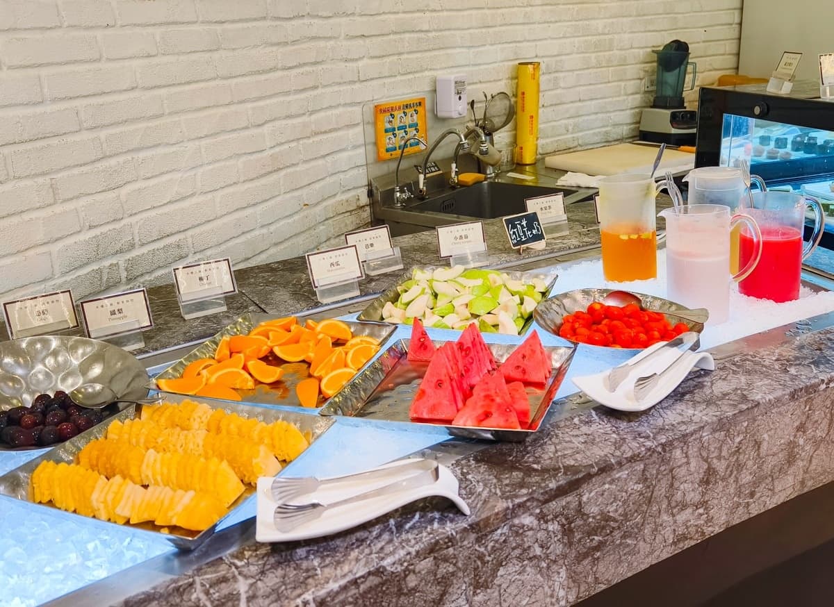 高雄飯店隱藏版「550元火鍋吃到飽」!肉品海鮮隨你嗑,學生憑證75折 高雄飯店隱藏版「550元火鍋吃到飽」!肉品海鮮隨你嗑,學生憑證75折