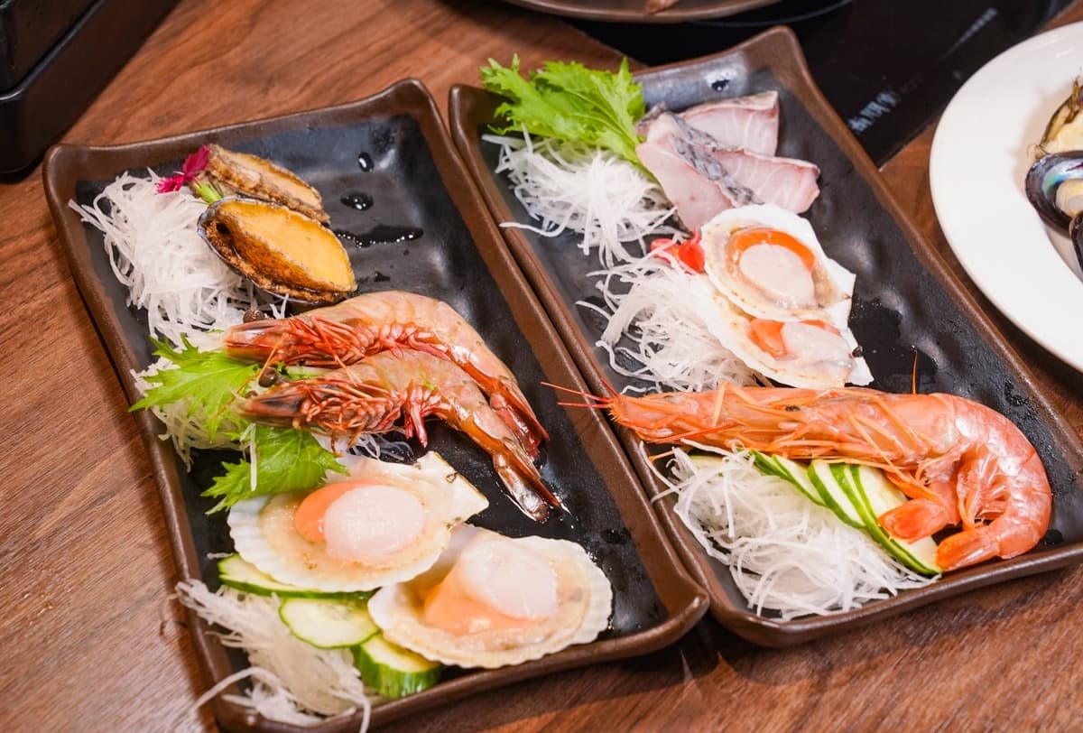 高雄飯店隱藏版「550元火鍋吃到飽」!肉品海鮮隨你嗑,學生憑證75折 高雄飯店隱藏版「550元火鍋吃到飽」!肉品海鮮隨你嗑,學生憑證75折