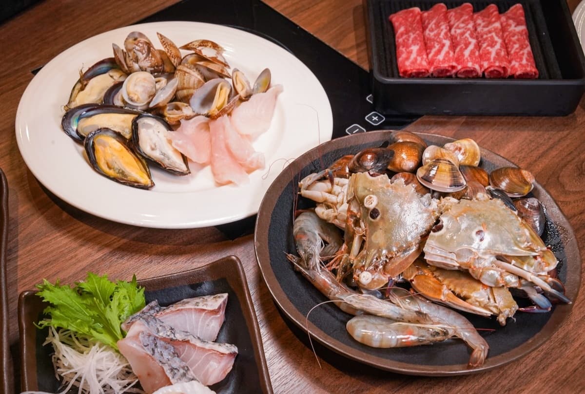 高雄飯店隱藏版「550元火鍋吃到飽」!肉品海鮮隨你嗑,學生憑證75折 高雄飯店隱藏版「550元火鍋吃到飽」!肉品海鮮隨你嗑,學生憑證75折