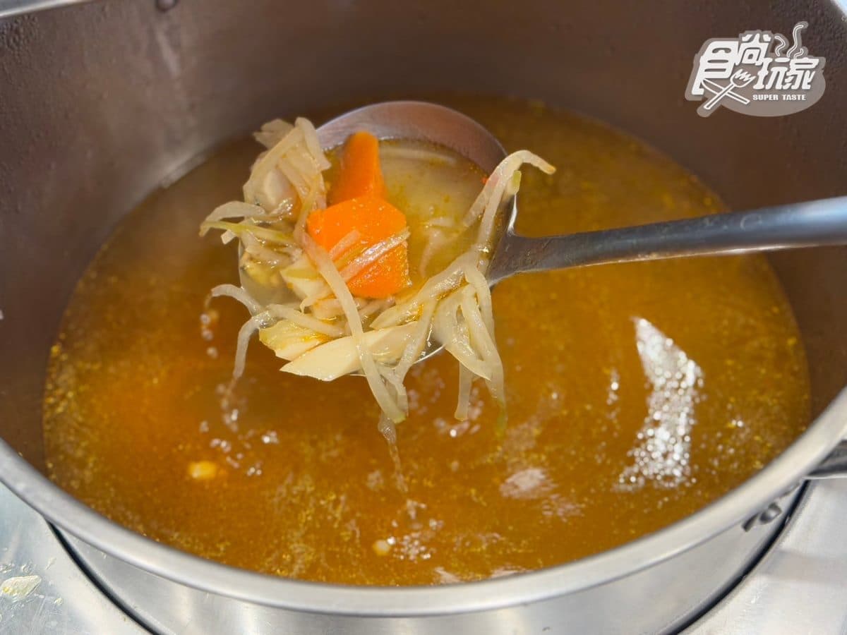 小資族快衝!家樂福推紅酒燉牛肉+2配菜便當68元,再享湯品無限喝到飽(中獎公布) 小資族快衝!家樂福推紅酒燉牛肉+2配菜便當68元,再享湯品無限喝到飽(中獎公布)