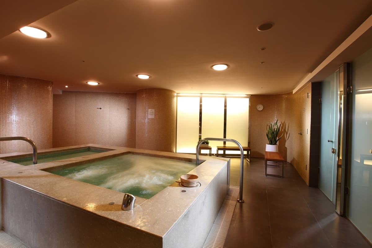 調酒無限暢飲、免排隊吃輕奢早餐!入住「府城最高樓飯店」豪華閣開箱 調酒無限暢飲、免排隊吃輕奢早餐!入住「府城最高樓飯店」豪華閣開箱