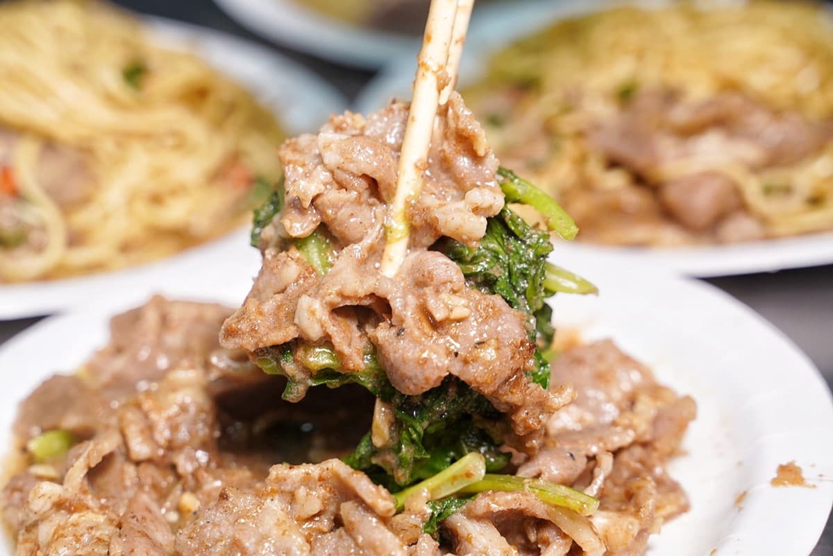 10元就能爽喝羊肉湯!桃園炒羊肉深夜食堂,獨門沙茶醬鹹香唰嘴 10元就能爽喝羊肉湯!桃園炒羊肉深夜食堂,獨門沙茶醬鹹香唰嘴