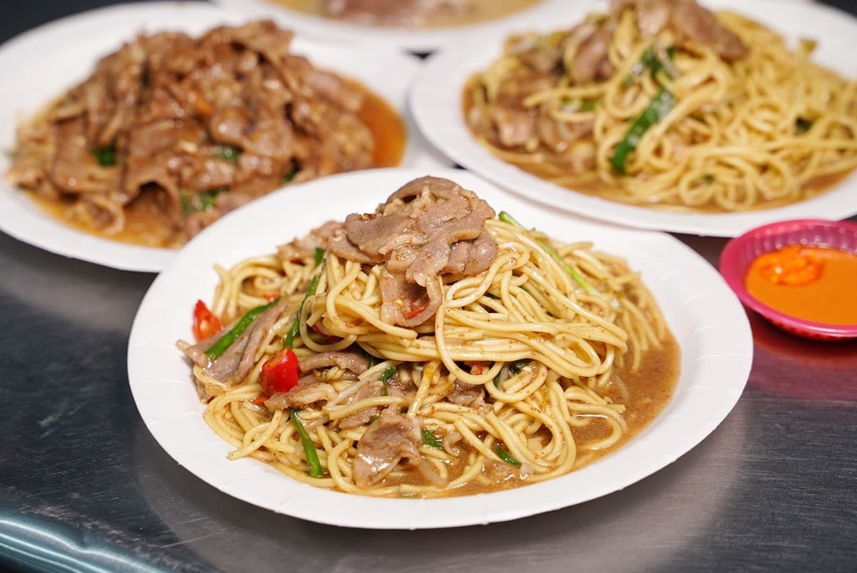 10元就能爽喝羊肉湯!桃園炒羊肉深夜食堂,獨門沙茶醬鹹香唰嘴 10元就能爽喝羊肉湯!桃園炒羊肉深夜食堂,獨門沙茶醬鹹香唰嘴