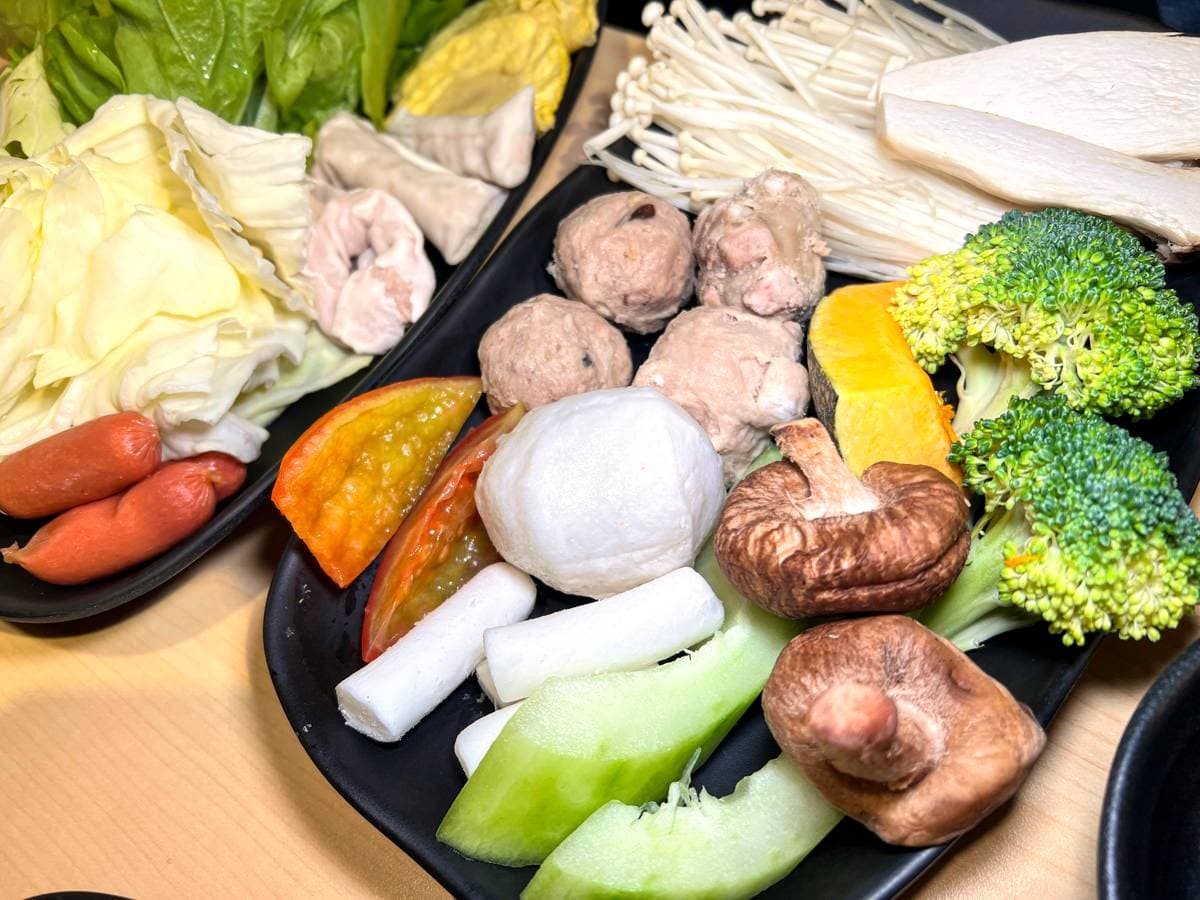 499元起「麻辣鴛鴦鍋吃到飽」!中和人私藏口袋名單,海鮮無限吃CP值超高 499元起「麻辣鴛鴦鍋吃到飽」!中和人私藏口袋名單,海鮮無限吃CP值超高