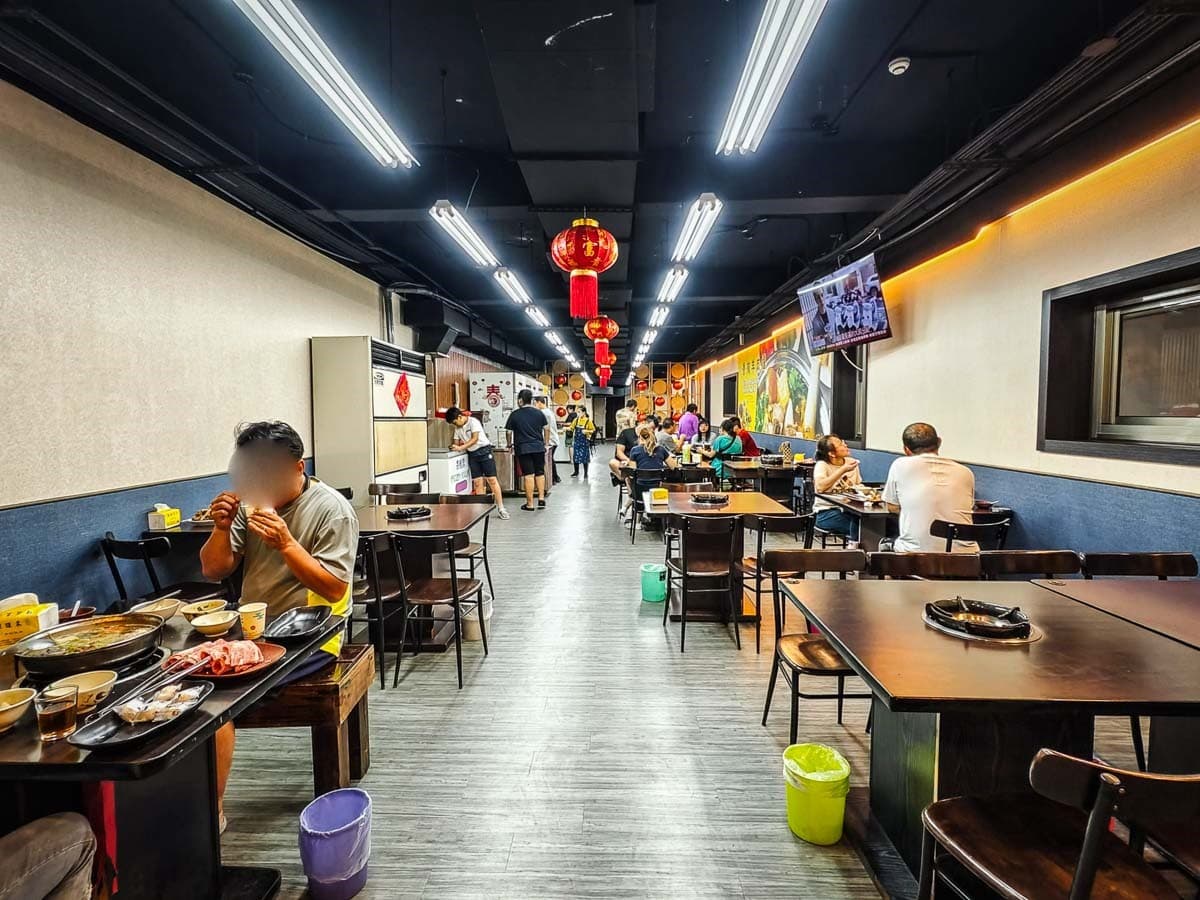 香菜、蒜苗無限加!桃園老字號「羊肉爐吃到飽」只要520元,爽嗑爆量羊大骨 香菜、蒜苗無限加!桃園老字號「羊肉爐吃到飽」只要520元,爽嗑爆量羊大骨