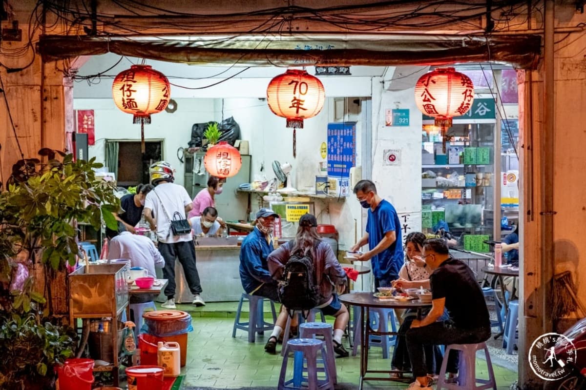 台南最強「擔仔麵」是這家!古早味肉燥湯頭鹹香鮮美,黃金烤魚卵50元爽吃 台南最強「擔仔麵」是這家!古早味肉燥湯頭鹹香鮮美,黃金烤魚卵50元爽吃