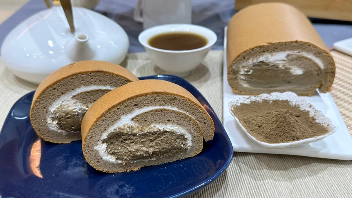 亞尼克首推「焙茶生乳捲」!宇治抹茶季回歸:爆漿抹茶泡芙、巴斯克8款開箱 亞尼克首推「焙茶生乳捲」!宇治抹茶季回歸:爆漿抹茶泡芙、巴斯克8款開箱