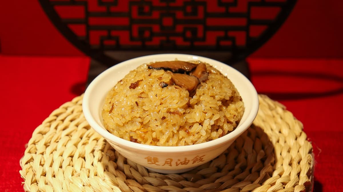 全台首間「雙月食品」回來了!連3天免費送油飯,加碼搶吃「林聰明砂鍋水餃」 全台首間「雙月食品」回來了!連3天免費送油飯,加碼搶吃「林聰明砂鍋水餃」