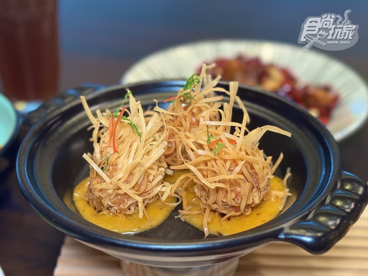 台灣開賣《黑白大廚》麻辣奶油蝦!明星主廚鄭智善聯名新品,拔絲布丁太欠吃 台灣開賣《黑白大廚》麻辣奶油蝦!明星主廚鄭智善聯名新品,拔絲布丁太欠吃