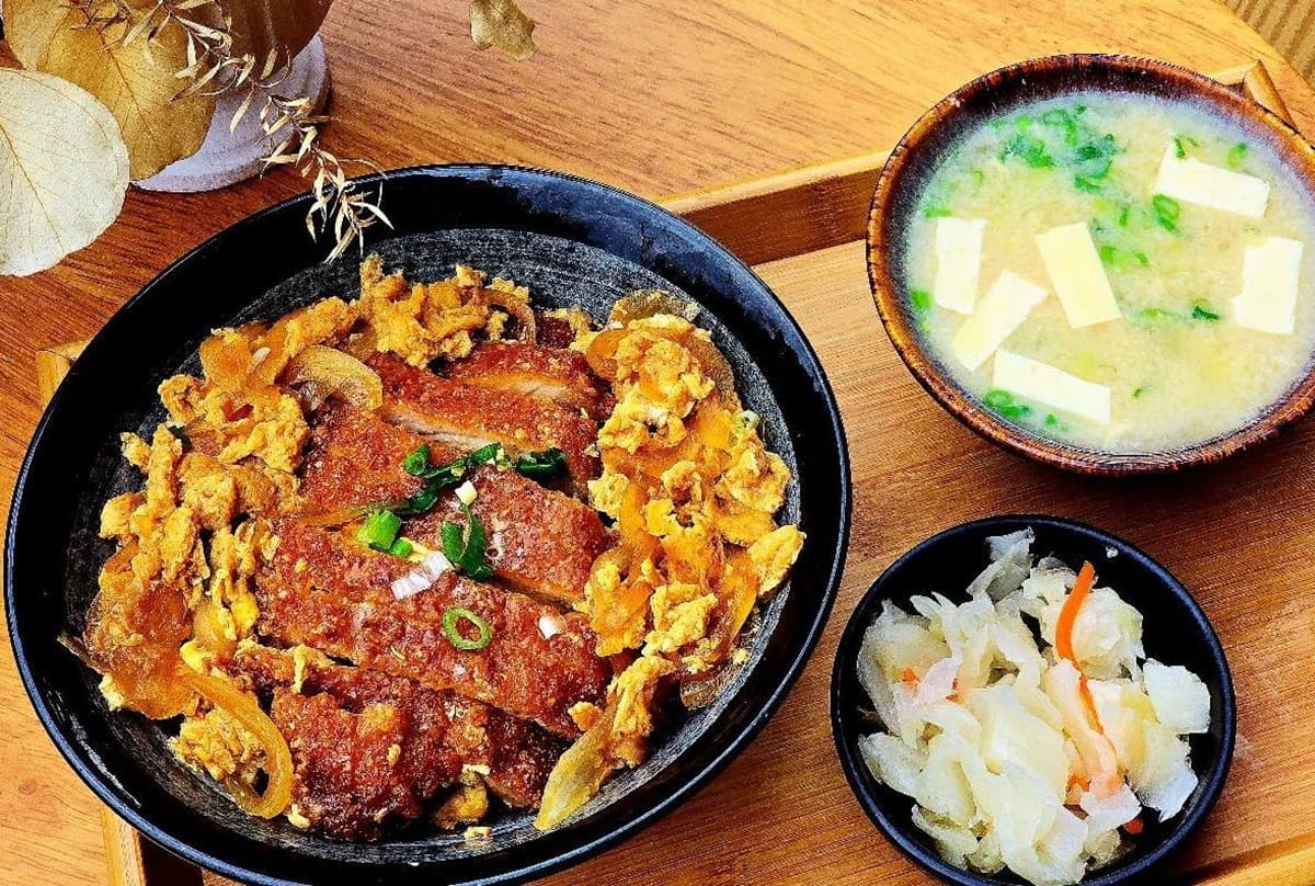 林聰明全新「個人火鍋」開幕!免費送酥炸豬排、松阪豬,7款必吃鍋物搶先看 林聰明全新「個人火鍋」開幕!免費送酥炸豬排、松阪豬,7款必吃鍋物搶先看