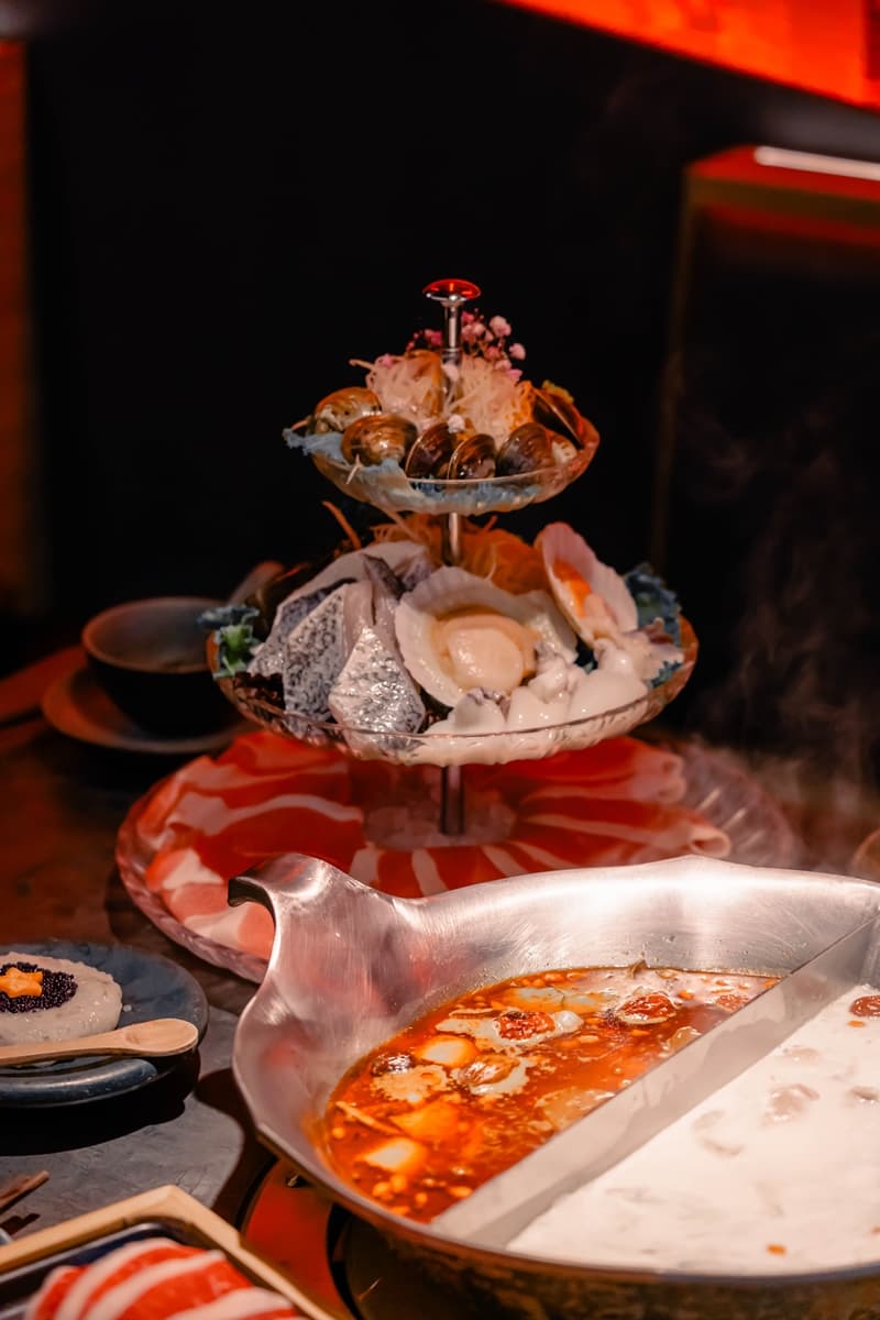 用餐現折500元!浮誇系火鍋全新「櫻花鍋」美到捨不得吃,必點巨無霸牛豚拼盤 用餐現折500元!浮誇系火鍋全新「櫻花鍋」美到捨不得吃,必點巨無霸牛豚拼盤