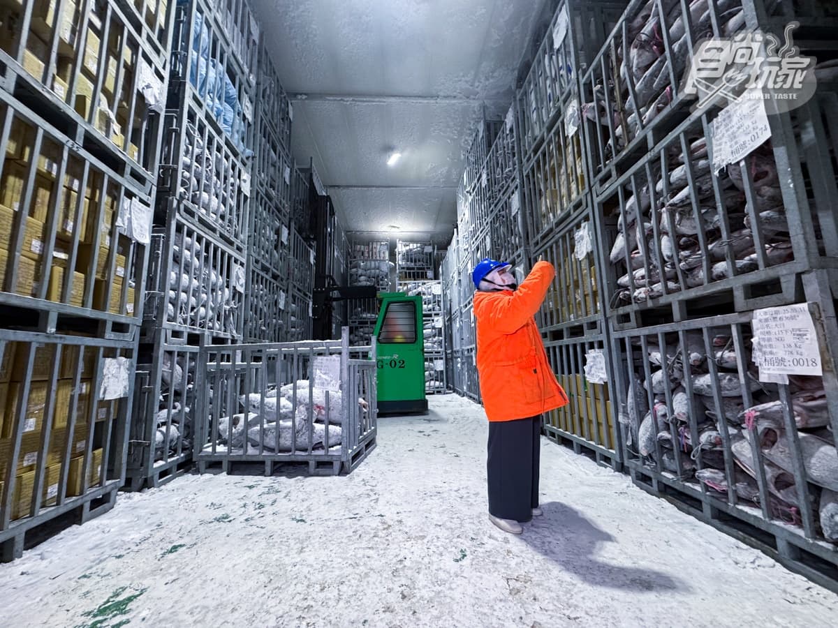 -50℃保鮮有如活魚!鮪魚王者「魚有王」開團:黑鮪生魚片、DIY鮪魚丼飯 -50℃保鮮有如活魚!鮪魚王者「魚有王」開團:黑鮪生魚片、DIY鮪魚丼飯