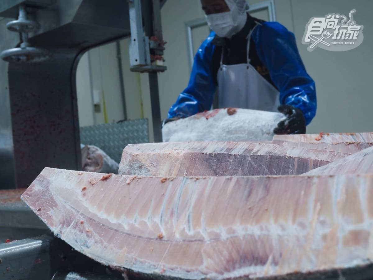 -50℃保鮮有如活魚!鮪魚王者「魚有王」開團:黑鮪生魚片、DIY鮪魚丼飯 -50℃保鮮有如活魚!鮪魚王者「魚有王」開團:黑鮪生魚片、DIY鮪魚丼飯