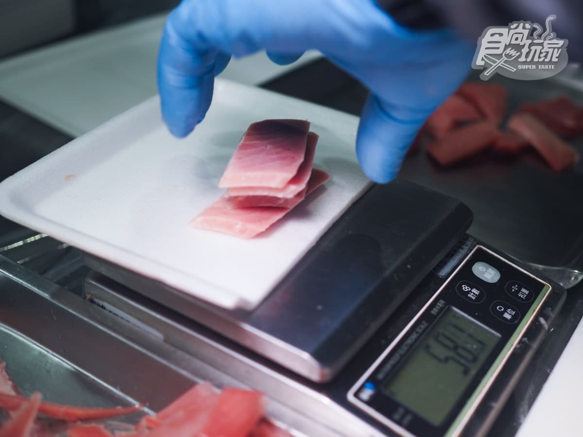 -50℃保鮮有如活魚!鮪魚王者「魚有王」開團:黑鮪生魚片、DIY鮪魚丼飯 -50℃保鮮有如活魚!鮪魚王者「魚有王」開團:黑鮪生魚片、DIY鮪魚丼飯