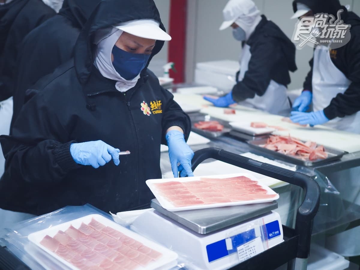 -50℃保鮮有如活魚!鮪魚王者「魚有王」開團:黑鮪生魚片、DIY鮪魚丼飯 -50℃保鮮有如活魚!鮪魚王者「魚有王」開團:黑鮪生魚片、DIY鮪魚丼飯