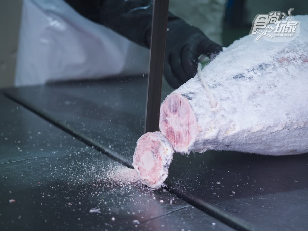 -50℃保鮮有如活魚!鮪魚王者「魚有王」開團:黑鮪生魚片、DIY鮪魚丼飯 -50℃保鮮有如活魚!鮪魚王者「魚有王」開團:黑鮪生魚片、DIY鮪魚丼飯