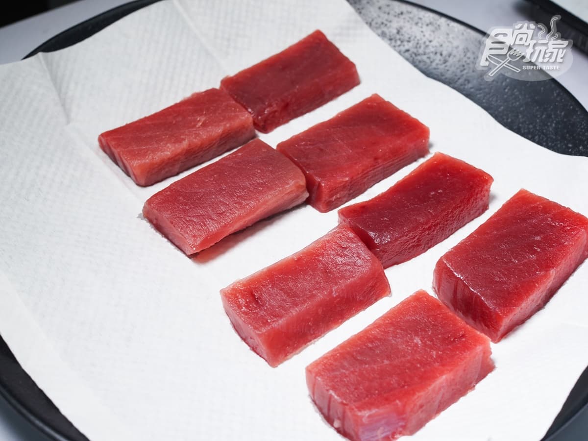 -50℃保鮮有如活魚!鮪魚王者「魚有王」開團:黑鮪生魚片、DIY鮪魚丼飯 -50℃保鮮有如活魚!鮪魚王者「魚有王」開團:黑鮪生魚片、DIY鮪魚丼飯