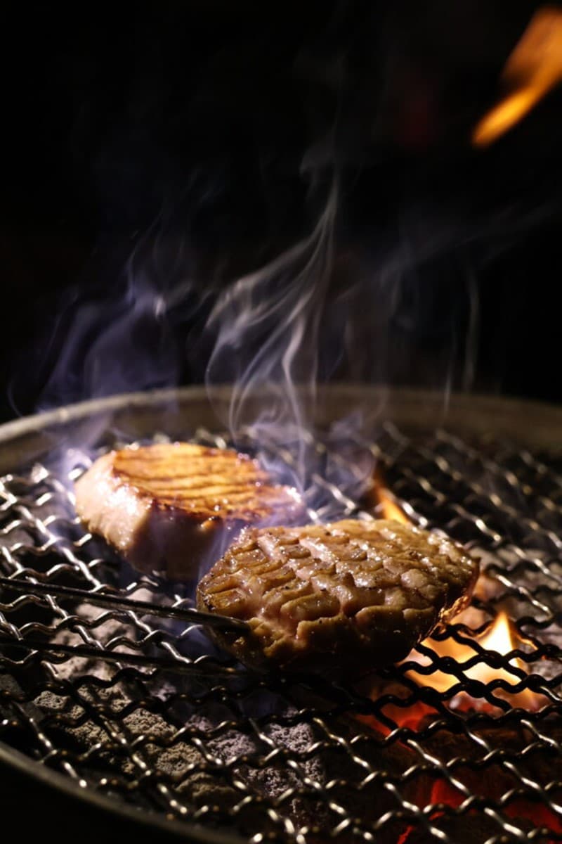 台中燒肉「厚切牛舌」強者!雙人套餐爽嗑6種肉、3種海鮮,壽星免費送肉盤 台中燒肉「厚切牛舌」強者!雙人套餐爽嗑6種肉、3種海鮮,壽星免費送肉盤