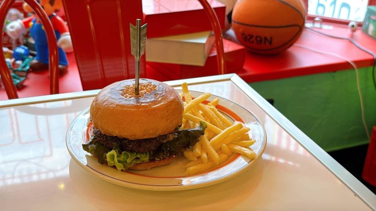 想吃卻很難找!東京「4.9星漢堡神店」入口超神祕,必點「經典漢堡」肉排很juicy 想吃卻很難找!東京「4.9星漢堡神店」入口超神祕,必點「經典漢堡」肉排很juicy
