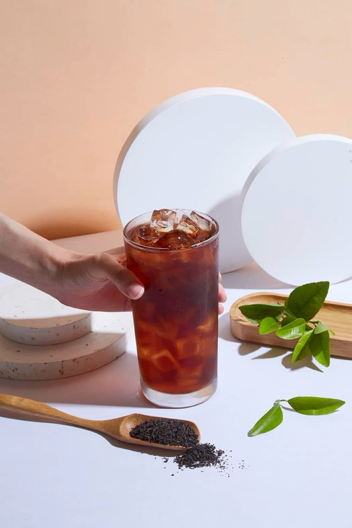 【食尚手搖祭】「舞讚」買一送一!超鮮醇手作鳳梨冰茶、每口都有果粒 【食尚手搖祭】「舞讚」買一送一!超鮮醇手作鳳梨冰茶、每口都有果粒