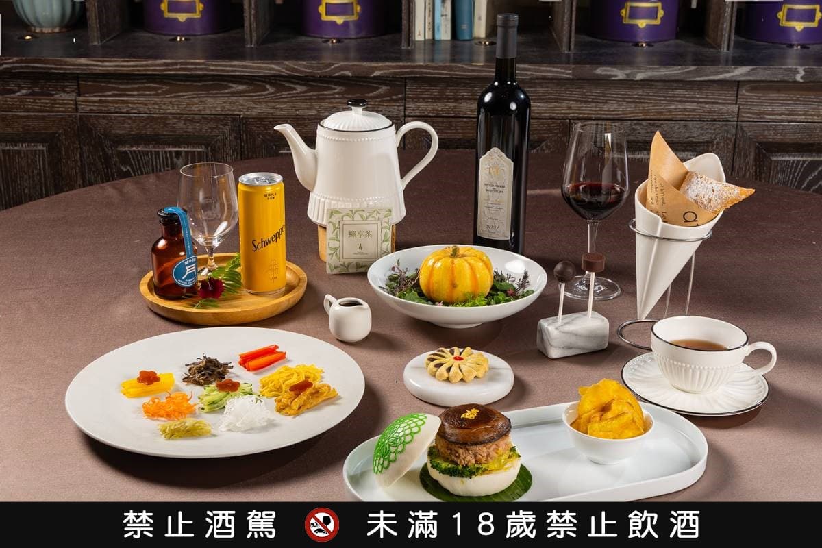 全台最頂觀光列車!「鳴日廚房」米其林三星頤宮搬上車,1.8萬豪奢菜色開箱 全台最頂觀光列車!「鳴日廚房」米其林三星頤宮搬上車,1.8萬豪奢菜色開箱