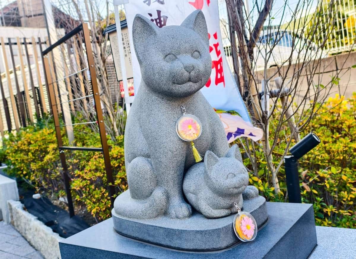 貓奴們衝啊!東京1300年「貓咪神社」,絕美「黑貓黎明御守」必收藏 貓奴們衝啊!東京1300年「貓咪神社」,絕美「黑貓黎明御守」必收藏
