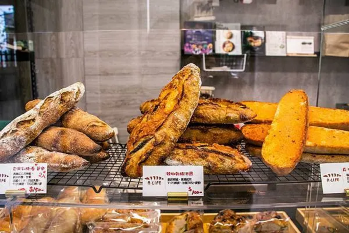 隱身民宅裡的麵包店!「全酸種麵包、奶酥餐包」必吃,這1款吃得到紅心芭樂 隱身民宅裡的麵包店!「全酸種麵包、奶酥餐包」必吃,這1款吃得到紅心芭樂