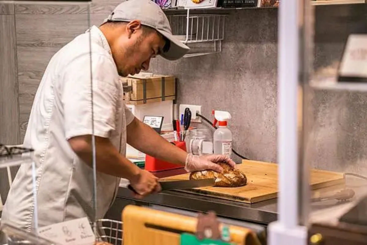 隱身民宅裡的麵包店!「全酸種麵包、奶酥餐包」必吃,這1款吃得到紅心芭樂 隱身民宅裡的麵包店!「全酸種麵包、奶酥餐包」必吃,這1款吃得到紅心芭樂