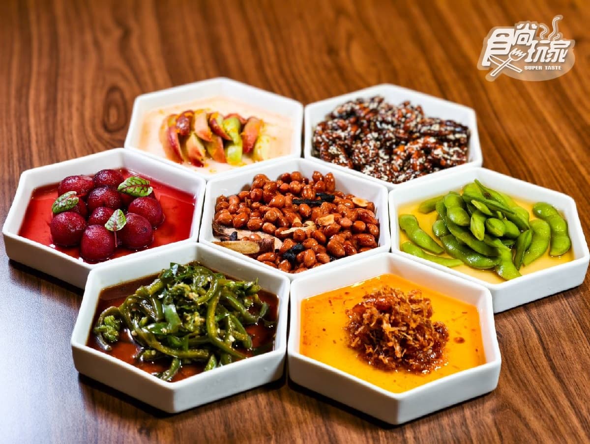 台北必吃私廚!新菜單乾隆白菜、手掌大龍鱈超有哏,還有超狂椰汁雞湯 台北必吃私廚!新菜單乾隆白菜、手掌大龍鱈超有哏,還有超狂椰汁雞湯