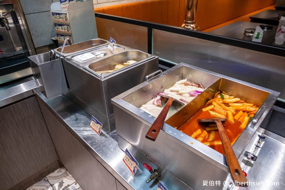 火烤兩吃389元起!高CP值「韓式烤肉吃到飽」,DIY石鍋拌飯、熟食、小菜無限夾 火烤兩吃389元起!高CP值「韓式烤肉吃到飽」,DIY石鍋拌飯、熟食、小菜無限夾