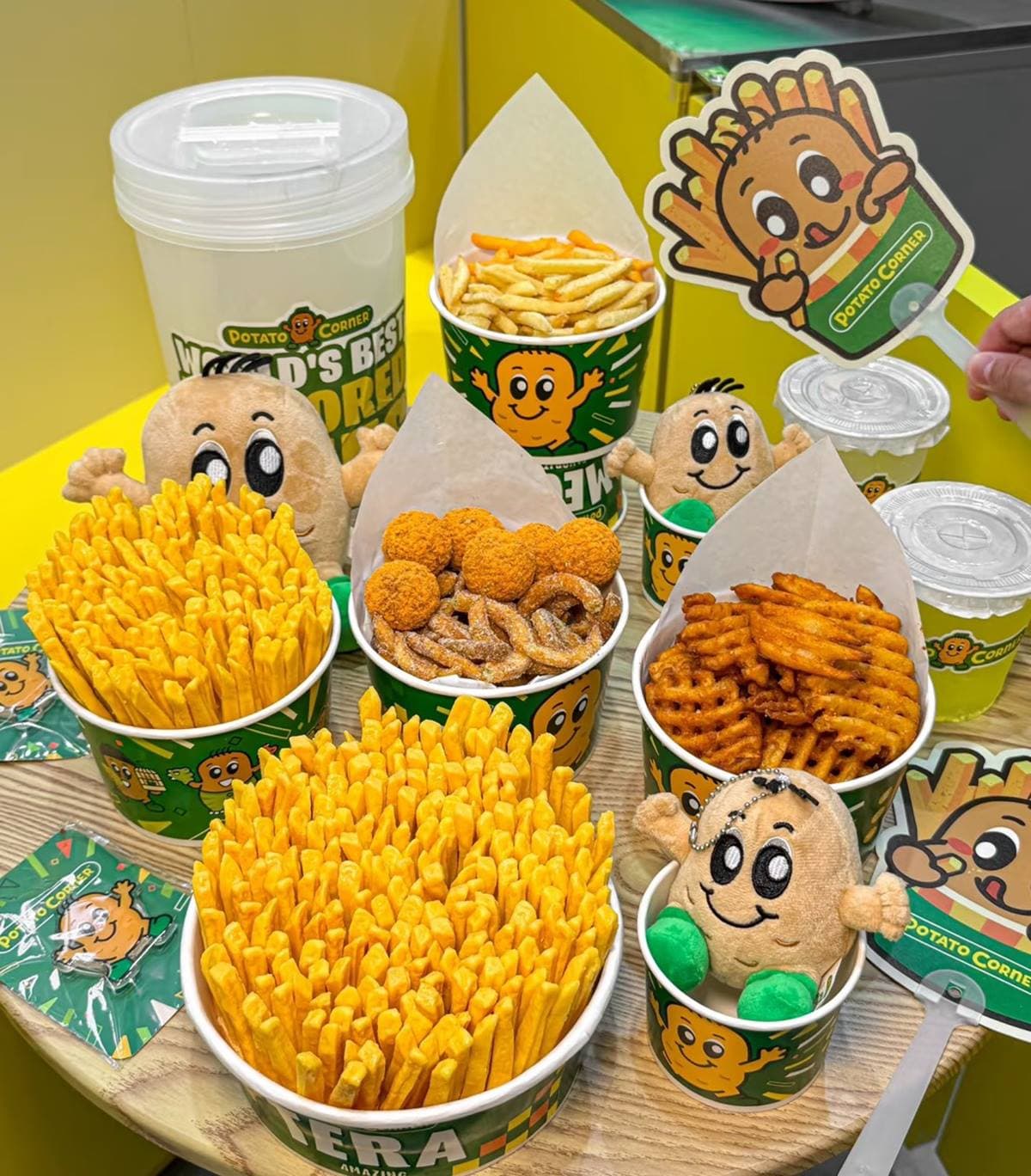 「全球最好吃薯條店」插旗信義!全台第1間分店,日本超夯「CURRY UP」登台 「全球最好吃薯條店」插旗信義!全台第1間分店,日本超夯「CURRY UP」登台