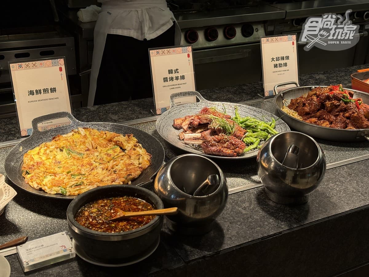 4人同行1人免費!超過30道韓式料理吃到飽,爽嗑韓式烤肉、螃蟹海鮮無限夾 4人同行1人免費!超過30道韓式料理吃到飽,爽嗑韓式烤肉、螃蟹海鮮無限夾