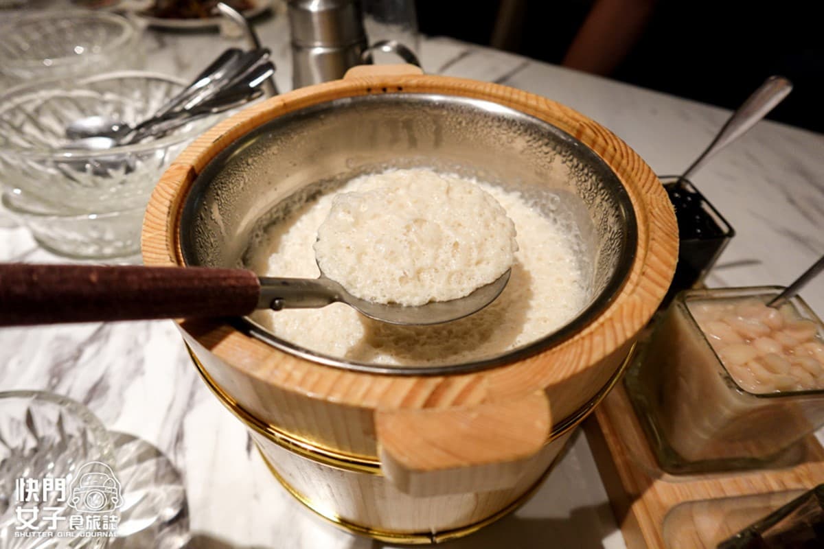 台北銷魂片皮鴨+1!烤鴨多吃7種料理任你選,甜點再嘗桌邊現沖木桶豆花 台北銷魂片皮鴨+1!烤鴨多吃7種料理任你選,甜點再嘗桌邊現沖木桶豆花