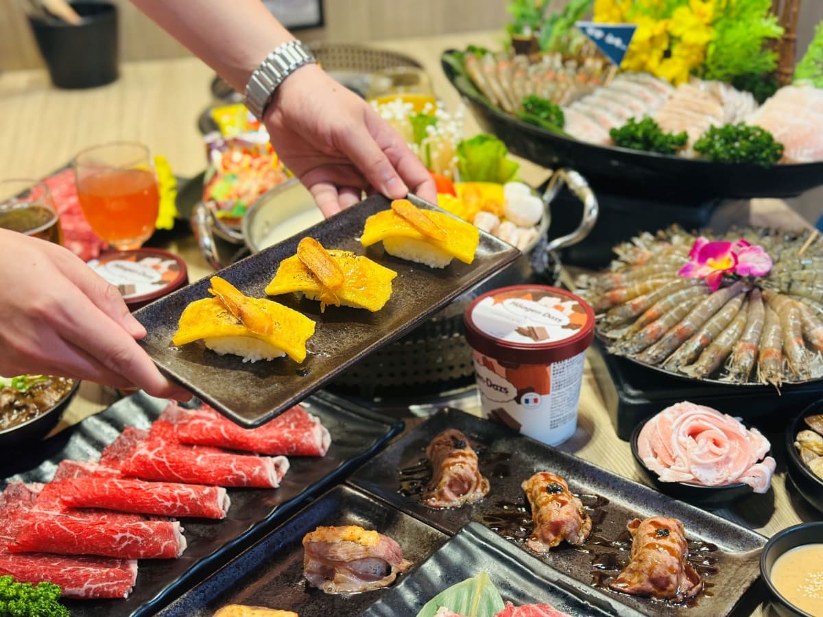 最低449元!超狂「火鍋吃到飽」和牛、烏魚子、九孔鮑魚暢吃,免費酒牆暢飲 最低449元!超狂「火鍋吃到飽」和牛、烏魚子、九孔鮑魚暢吃,免費酒牆暢飲