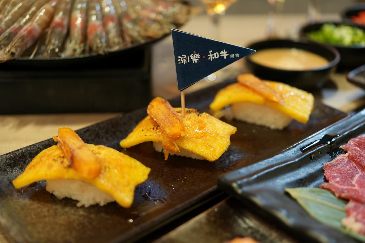 最低449元!超狂「火鍋吃到飽」和牛、烏魚子、九孔鮑魚暢吃,免費酒牆暢飲 最低449元!超狂「火鍋吃到飽」和牛、烏魚子、九孔鮑魚暢吃,免費酒牆暢飲