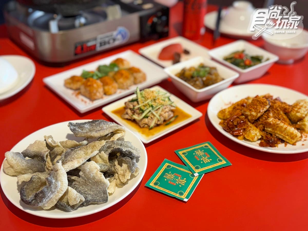 全新「港式雞煲鍋」插旗東區!7款必嗑龍蝦雞煲、沙嗲鴛鴦鍋,500元起開吃 全新「港式雞煲鍋」插旗東區!7款必嗑龍蝦雞煲、沙嗲鴛鴦鍋,500元起開吃