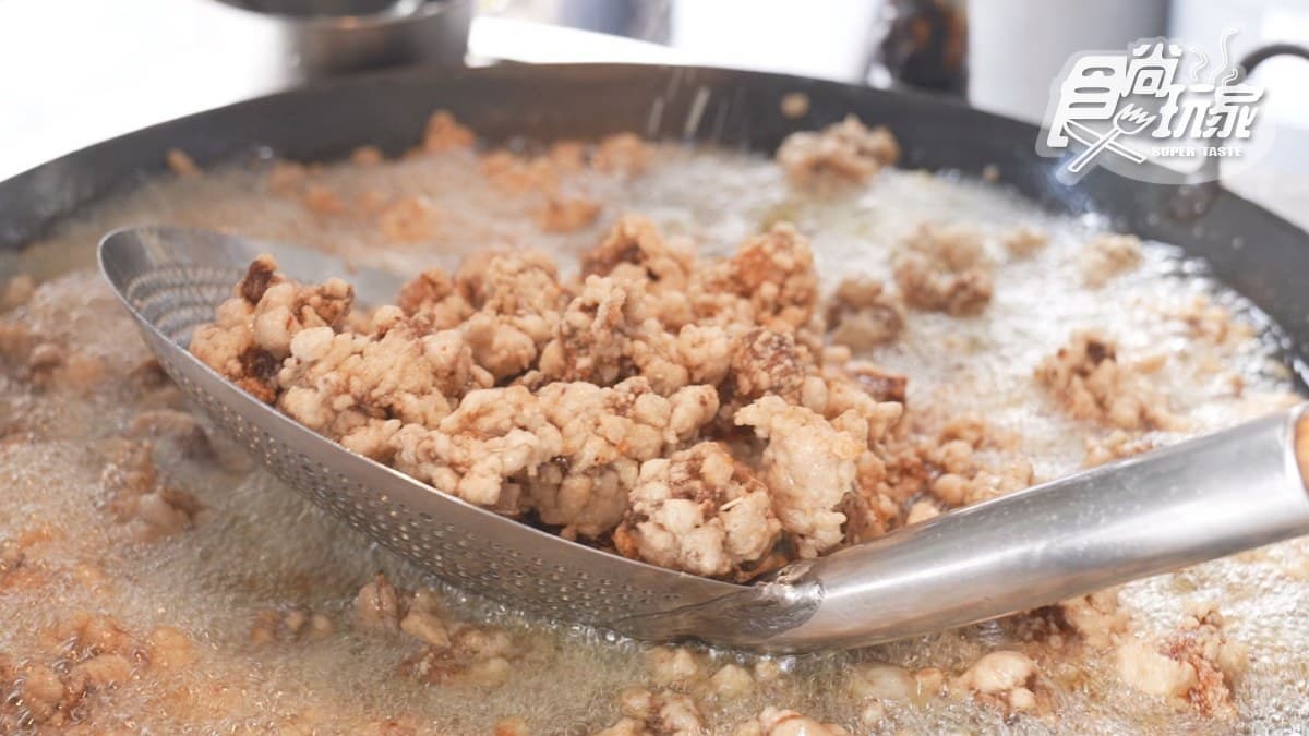 在地人真的都吃這些?不走觀光客路線,「早餐到下午茶」無名美食曝光 「卜鴨」緊實有口感,愈嚼愈香。