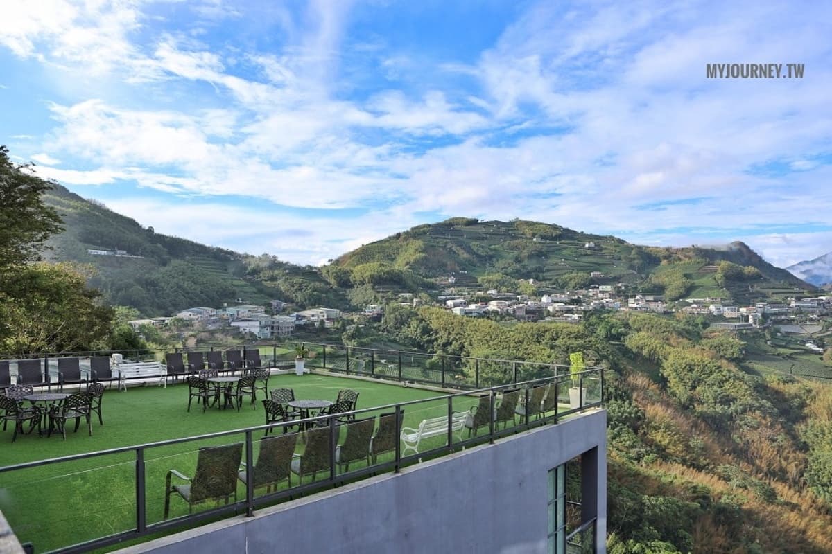睡醒就是雲海!阿里山4家民宿「茶園第一排」看日出,加碼5間嘉義親子包棟玩瘋 睡醒就是雲海!阿里山4家民宿「茶園第一排」看日出,加碼5間嘉義親子包棟玩瘋