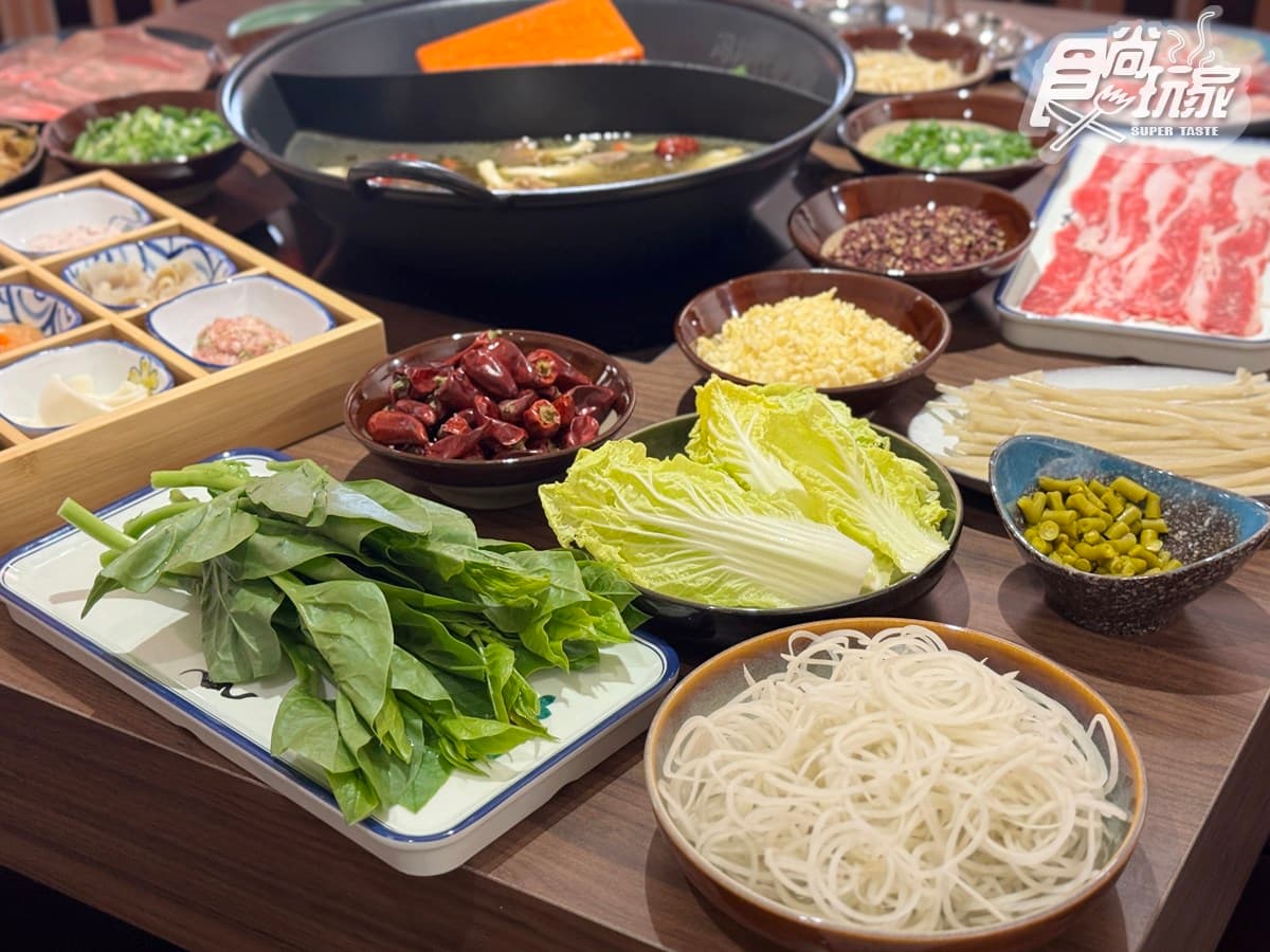 「馮校長老火鍋」首度插旗台北!推薦必點+優惠搶先看,AI教父黃仁勳也愛 「馮校長老火鍋」首度插旗台北!推薦必點+優惠搶先看,AI教父黃仁勳也愛