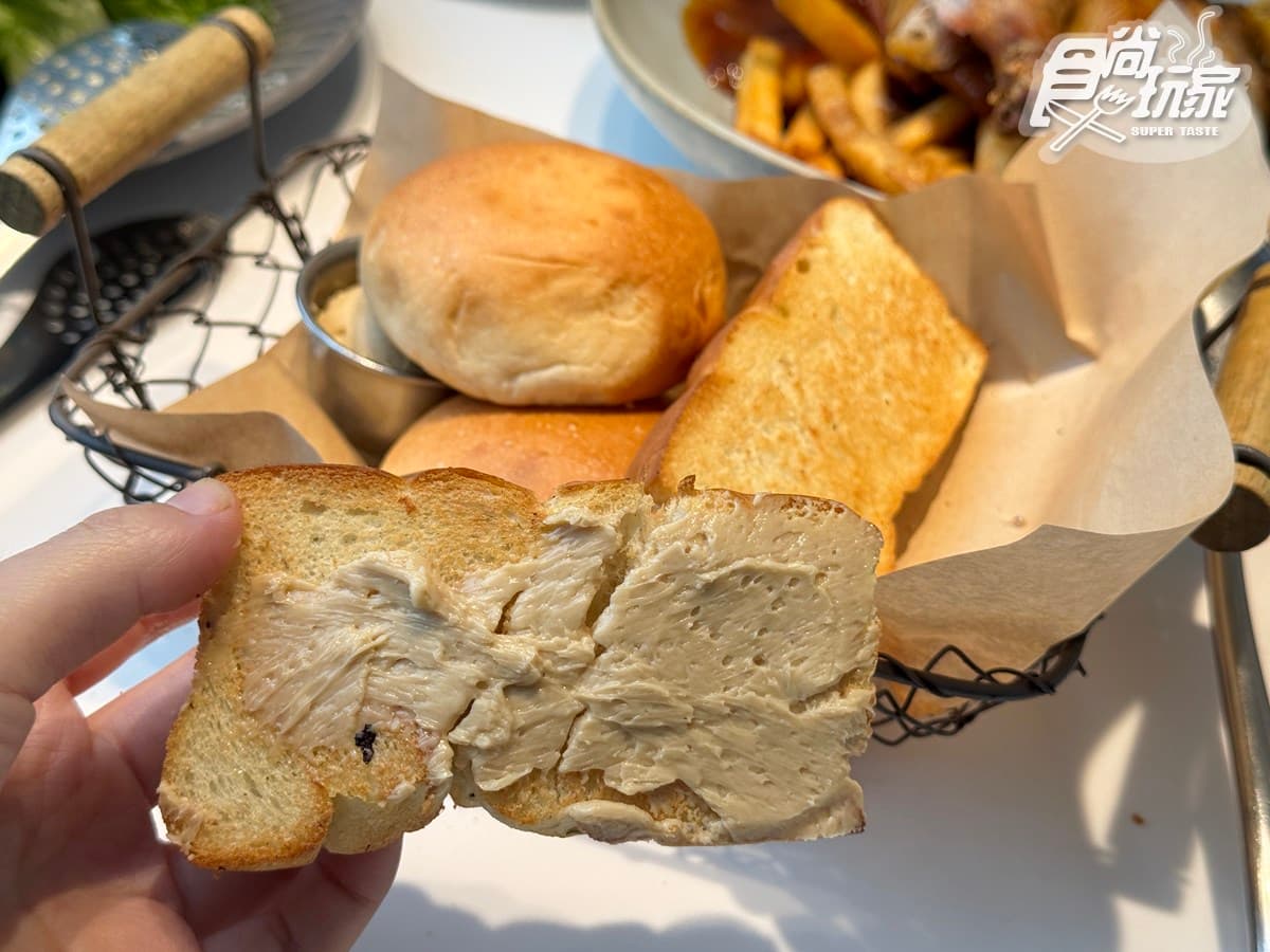 歐式麵包、咖啡無限續!高CP值「高空早午餐」爽嗑BBQ烤雞,免費送布朗尼 歐式麵包、咖啡無限續!高CP值「高空早午餐」爽嗑BBQ烤雞,免費送布朗尼