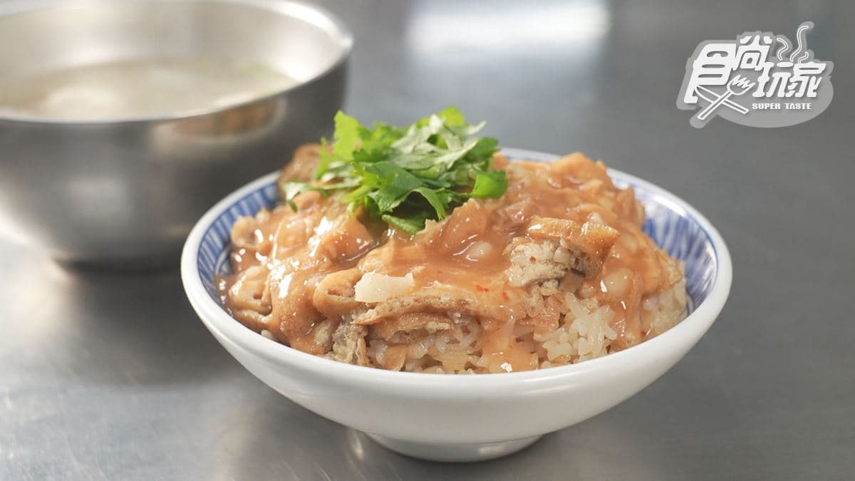 羅東超神祕「無名油飯」!鋪滿油豆腐+甜辣醬太銷魂,在地人求低調:別再報 羅東超神祕「無名油飯」!鋪滿油豆腐+甜辣醬太銷魂,在地人求低調:別再報