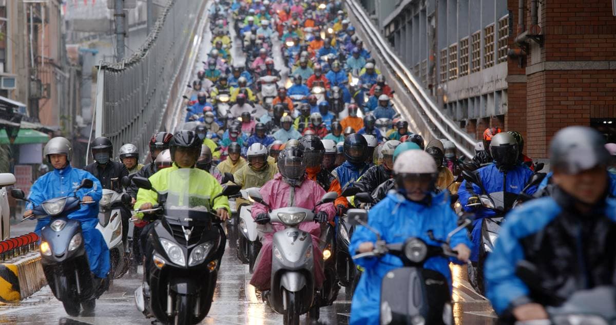 冬天騎車怎麼穿才保暖?內行人教5招不怕冷,網友狂推「這件」防風效果最強 冬天騎車怎麼穿才保暖?內行人教5招不怕冷,網友狂推「這件」防風效果最強