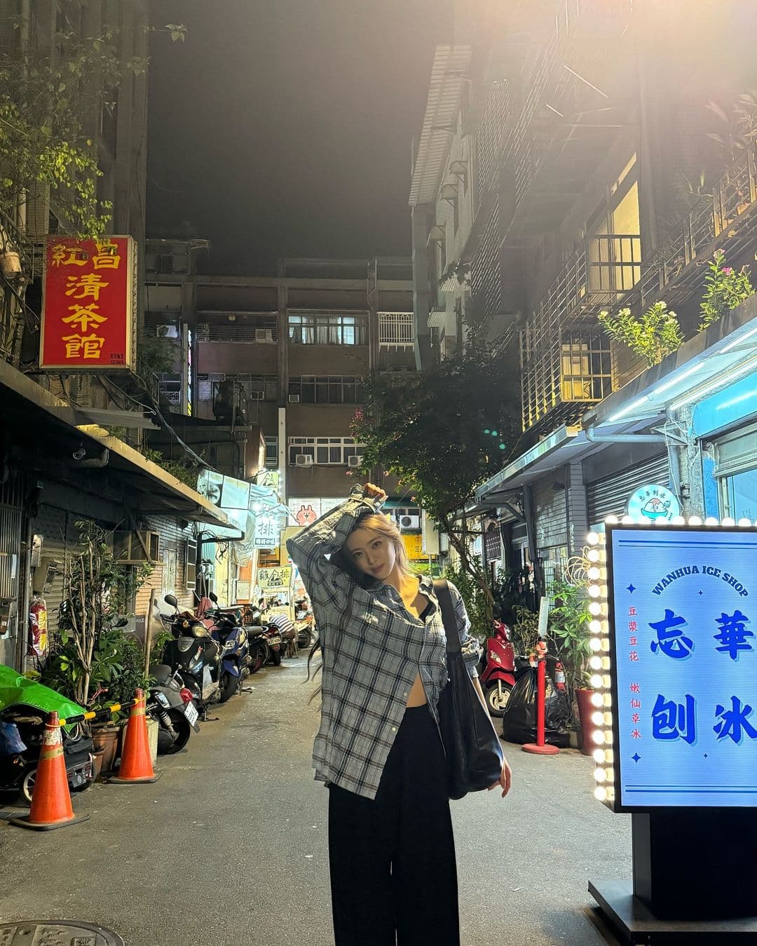 張員瑛同款手搖買一送一!「金唱片頒獎典禮」韓星最愛台灣美食+景點懶人包 張員瑛同款手搖買一送一!「金唱片頒獎典禮」韓星最愛台灣美食+景點懶人包