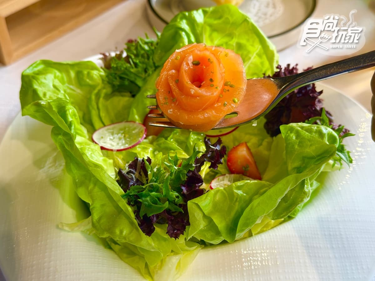 對中生日免費吃鮑魚鮮蝦!王品牛排菜單升級,加碼「1服務」壽星儀式感爆棚 對中生日免費吃鮑魚鮮蝦!王品牛排菜單升級,加碼「1服務」壽星儀式感爆棚