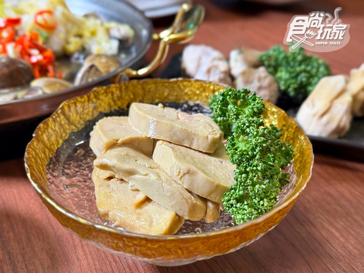全新「港式火鍋」送活鮑魚!爆量卜卜鍋爽嗑「1.5斤蛤蜊」,6大必吃搶看 全新「港式火鍋」送活鮑魚!爆量卜卜鍋爽嗑「1.5斤蛤蜊」,6大必吃搶看
