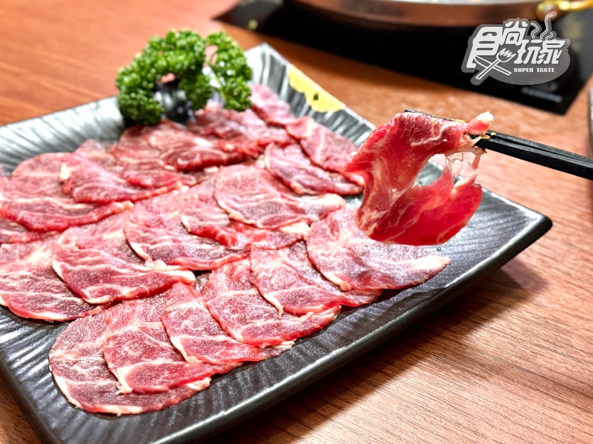 全新「港式火鍋」送活鮑魚!爆量卜卜鍋爽嗑「1.5斤蛤蜊」,6大必吃搶看 全新「港式火鍋」送活鮑魚!爆量卜卜鍋爽嗑「1.5斤蛤蜊」,6大必吃搶看