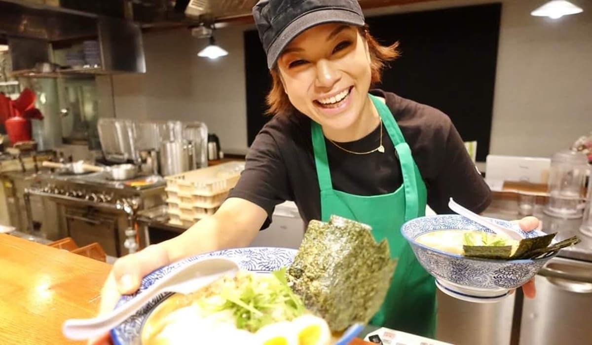 高CP值拉麵「雞湯桑」送串燒!攜手日本拉麵名廚推新菜,必點紅油豆乳拉麵 高CP值拉麵「雞湯桑」送串燒!攜手日本拉麵名廚推新菜,必點紅油豆乳拉麵